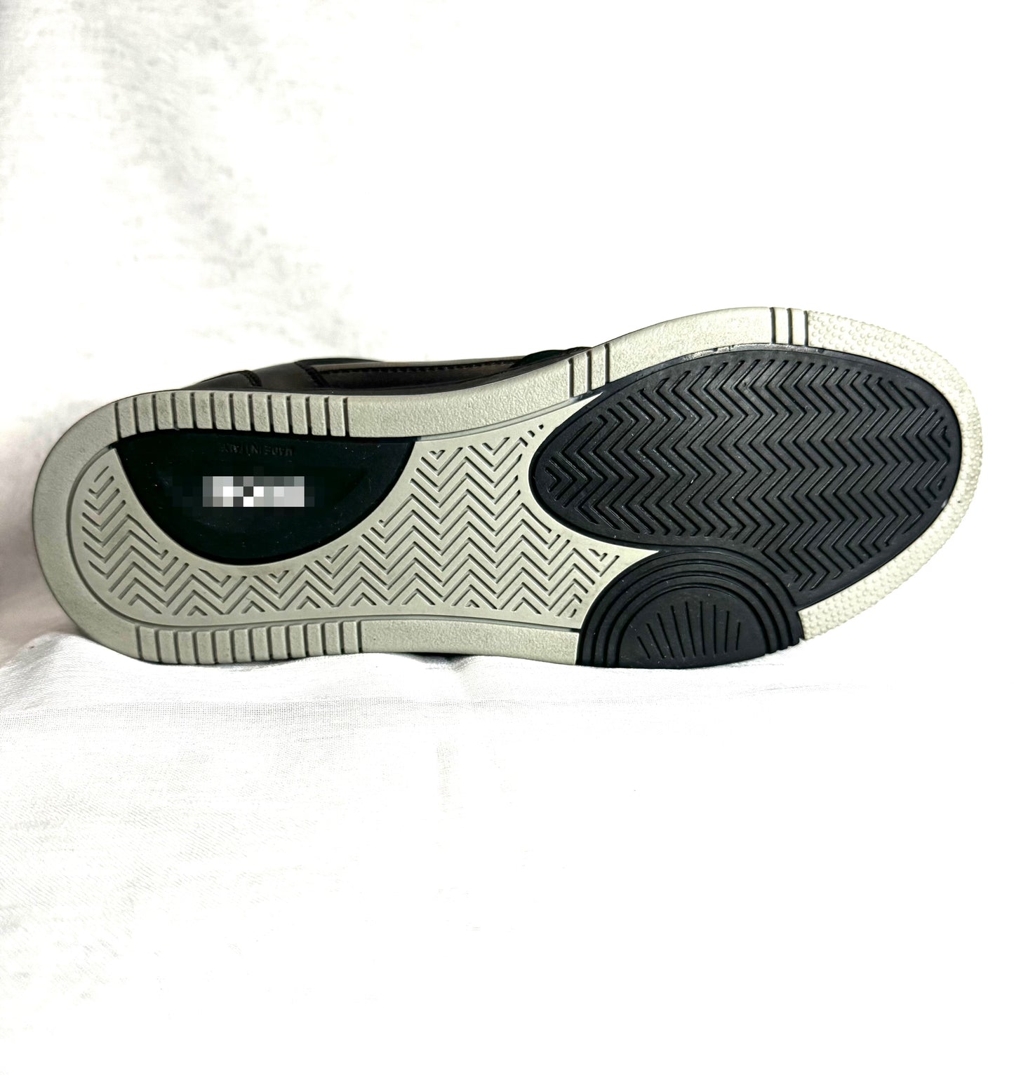 D'or Eclipse Low-Top Sneaker