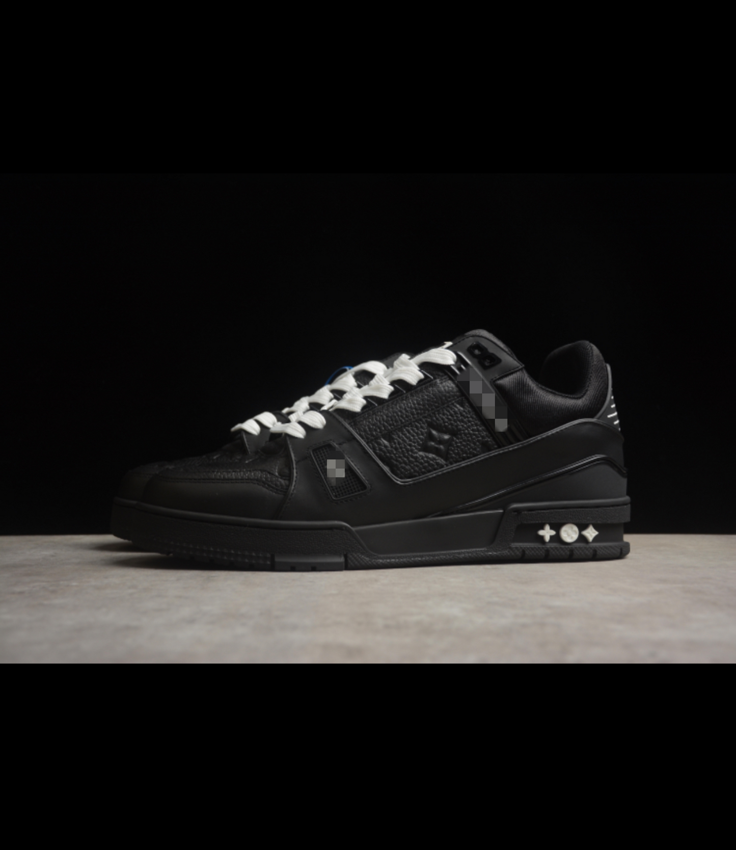 Night Light Trainer Low-Top Sneaker