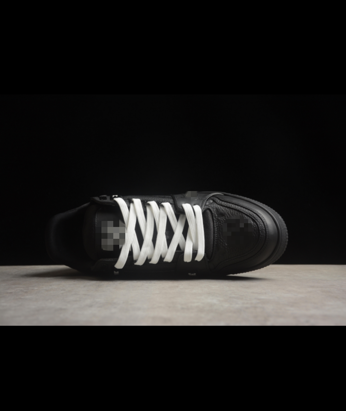 Night Light Trainer Low-Top Sneaker