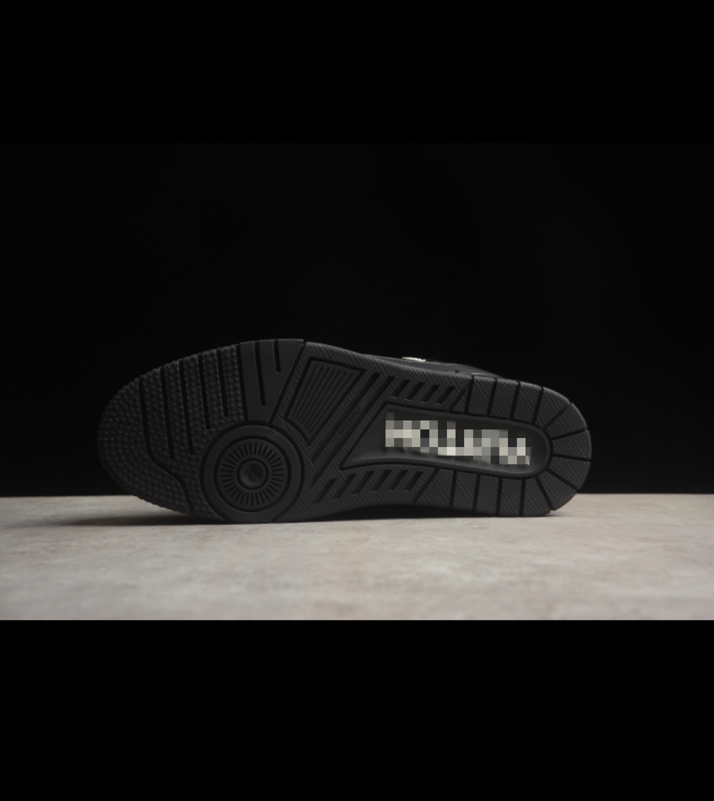 Night Light Trainer Low-Top Sneaker