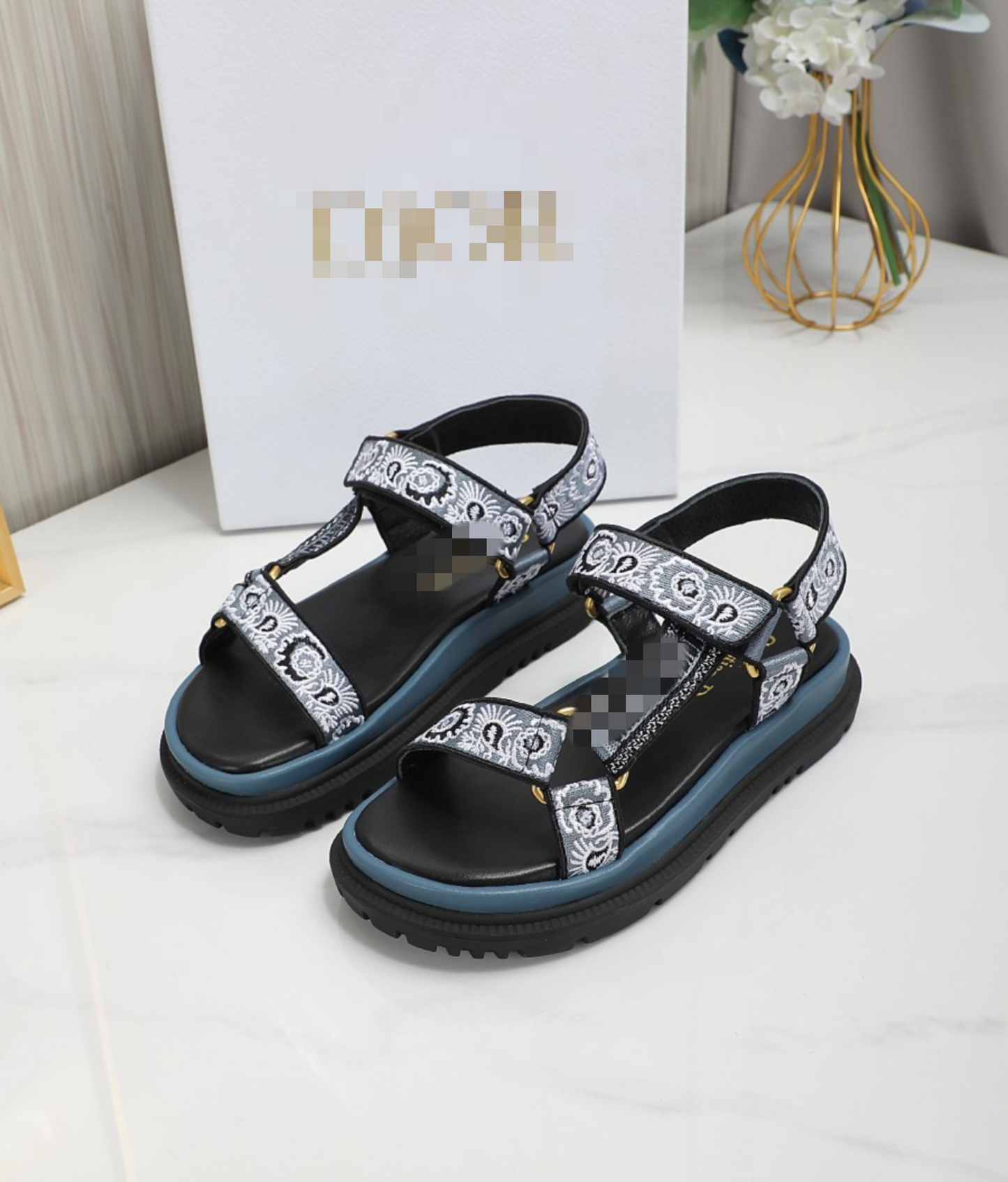 D'or Wave Sandal
