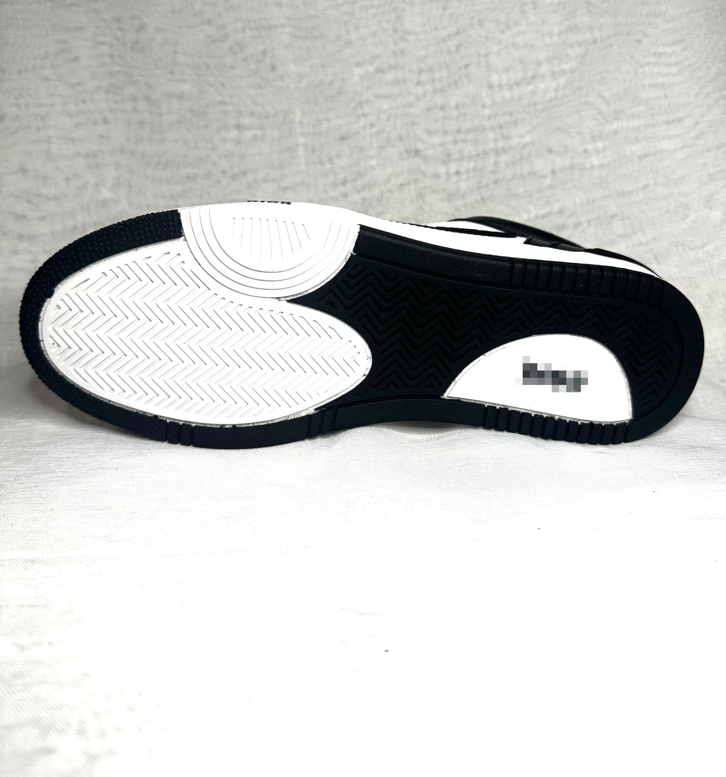 City D’or Low-Top Sneaker